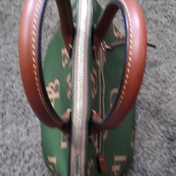 Dooney and Bourke mini crossbody - Picture 3 of 5